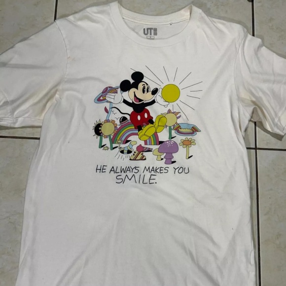 Disney T shirt Mickey he always makes you smile Sz S - Picture 4 of 10